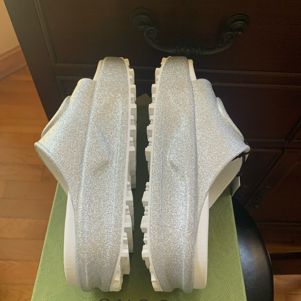 Gucci Silver Slide Sandals - Picture 4 of 6